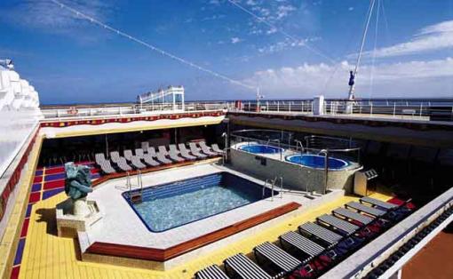 Versailles Aft Pool